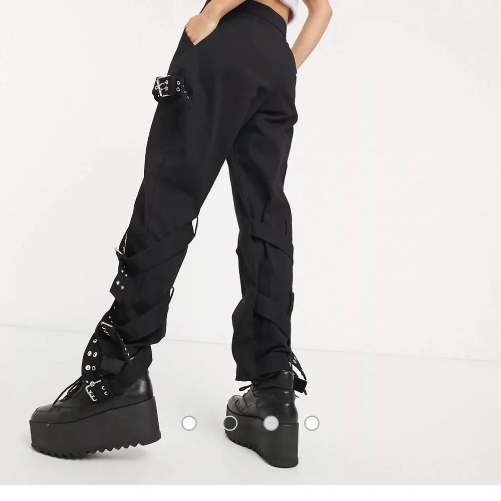 Sold - Picture 2 of 8